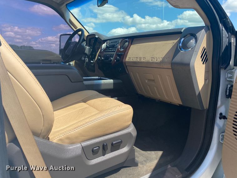 image for item DM4164 2012 Ford F350 Super Duty  Crew Cab pickup truck