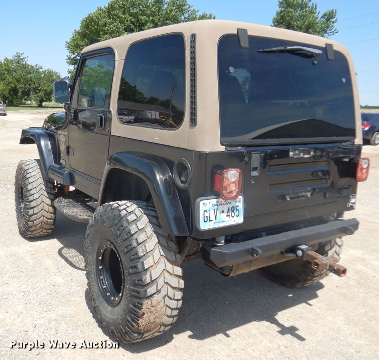 image for item DN0338 1998 Jeep Wrangler Sahara  SUV