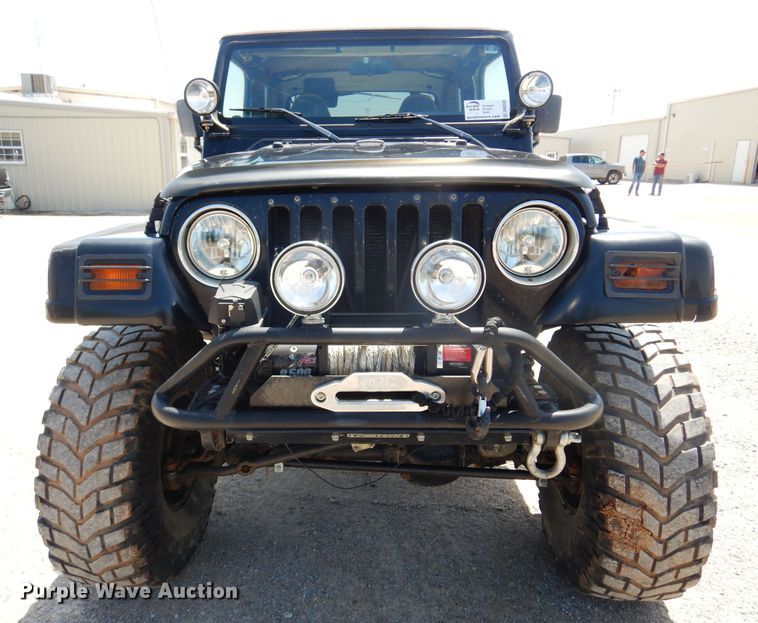 image for item DN0338 1998 Jeep Wrangler Sahara  SUV