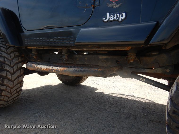 image for item DN0338 1998 Jeep Wrangler Sahara  SUV