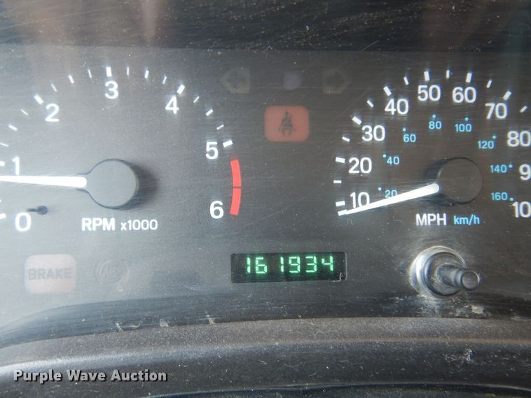 image for item DN0338 1998 Jeep Wrangler Sahara  SUV