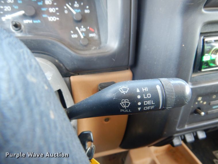 image for item DN0338 1998 Jeep Wrangler Sahara  SUV