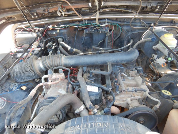 image for item DN0338 1998 Jeep Wrangler Sahara  SUV