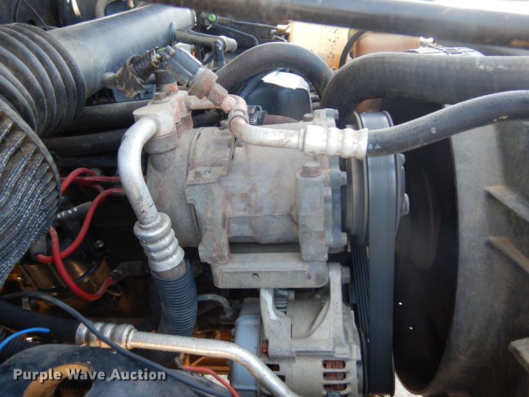 image for item DN0338 1998 Jeep Wrangler Sahara  SUV