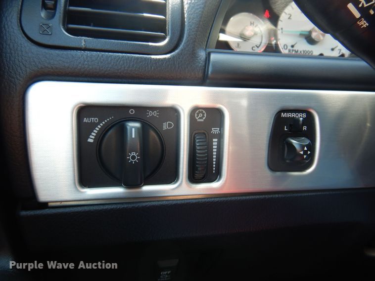 image for item DN0340 2003 Ford Thunderbird