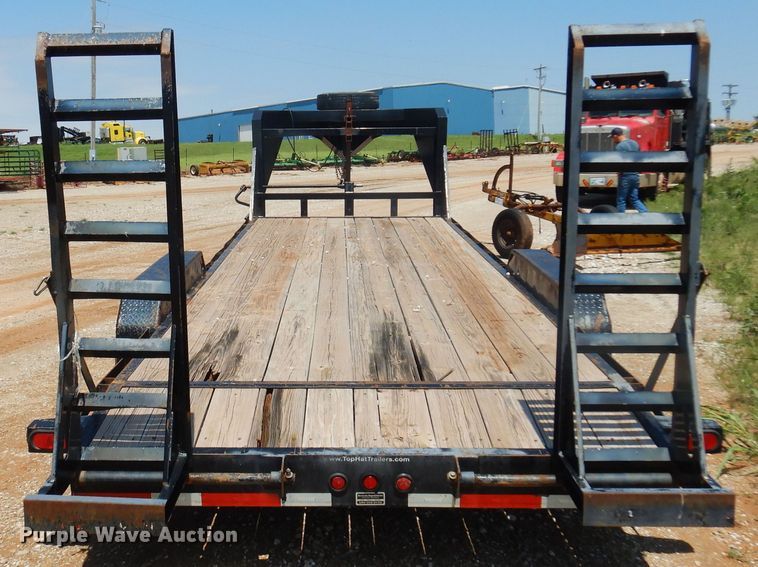 image for item DN0342 2013 Top Hat  equipment trailer