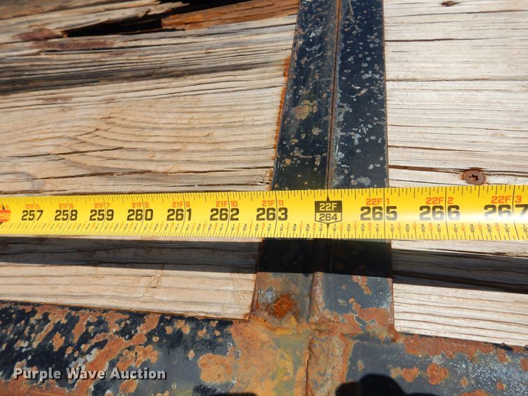 image for item DN0342 2013 Top Hat  equipment trailer