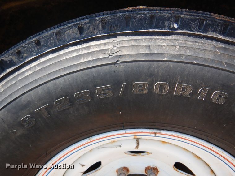 image for item DN0342 2013 Top Hat  equipment trailer