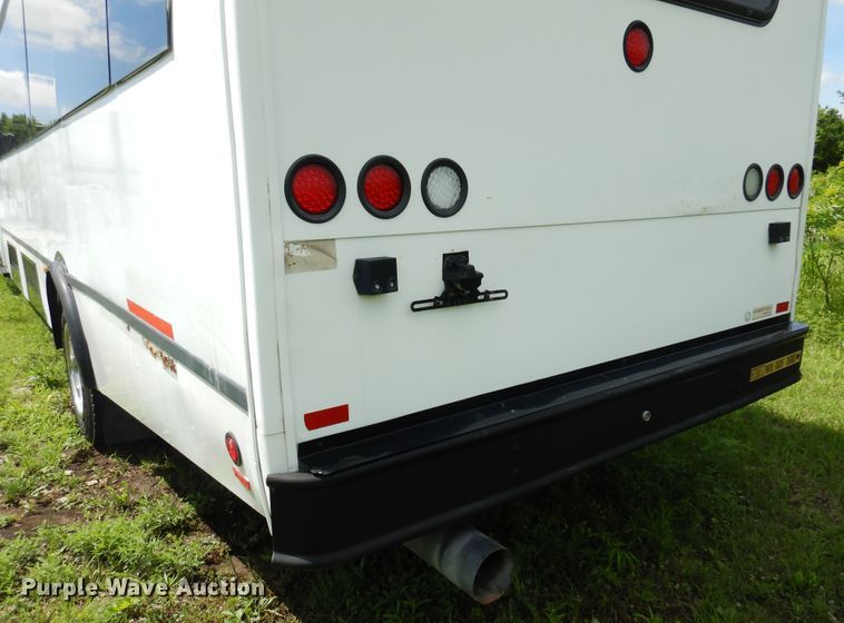 image for item DN0379 2009 International PC015  shuttle bus