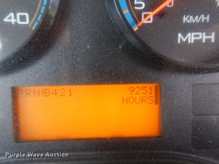 image for item DN0379 2009 International PC015  shuttle bus