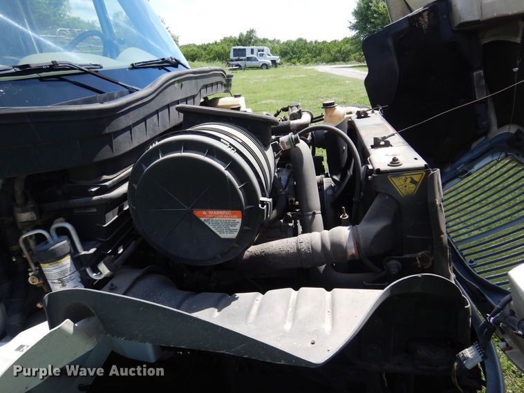 image for item DN0379 2009 International PC015  shuttle bus