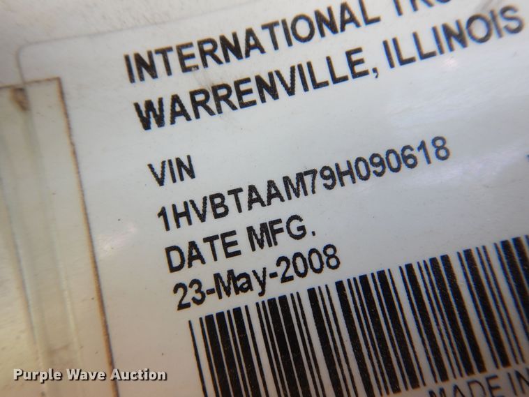 image for item DN0379 2009 International PC015  shuttle bus