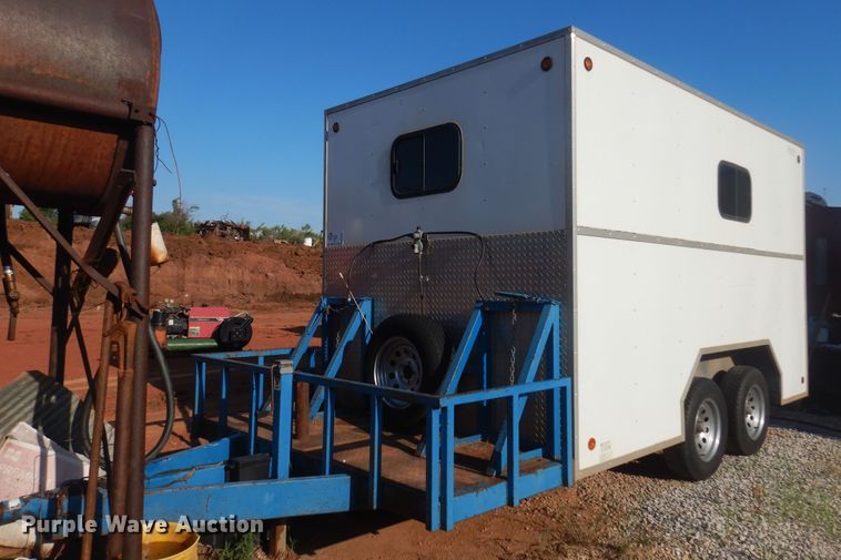 image for item DN0381 2007 Carrier  enclosed cargo trailer
