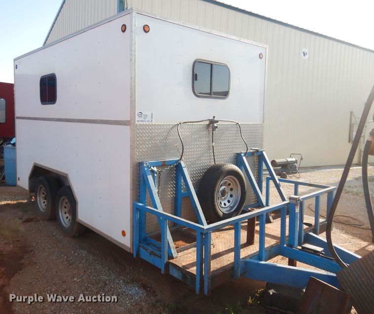 image for item DN0381 2007 Carrier  enclosed cargo trailer