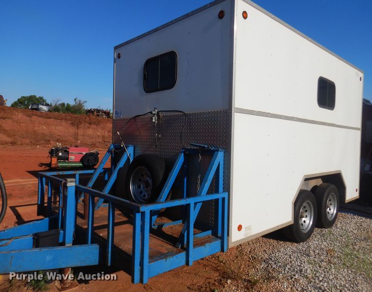 image for item DN0381 2007 Carrier  enclosed cargo trailer