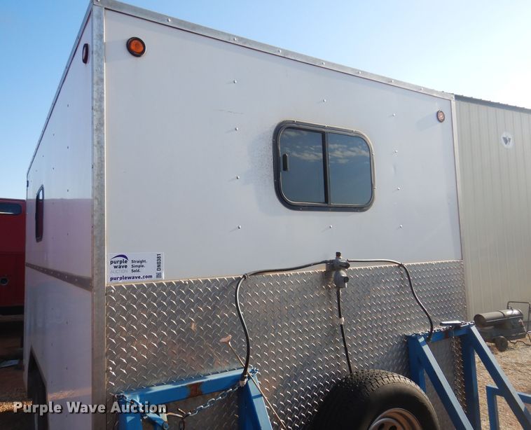 image for item DN0381 2007 Carrier  enclosed cargo trailer