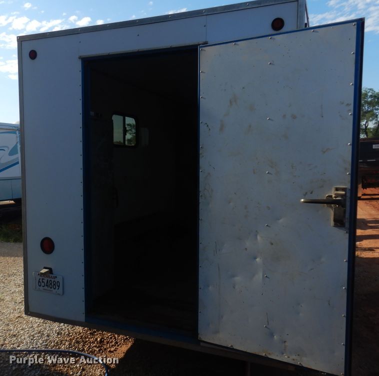 image for item DN0381 2007 Carrier  enclosed cargo trailer