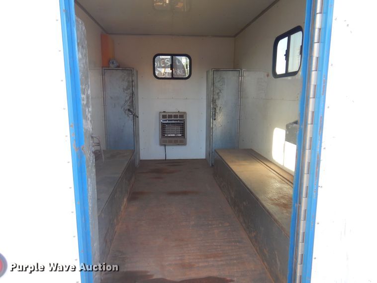 image for item DN0381 2007 Carrier  enclosed cargo trailer