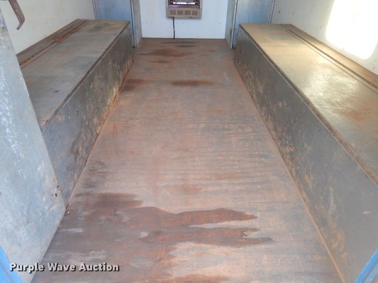 image for item DN0381 2007 Carrier  enclosed cargo trailer