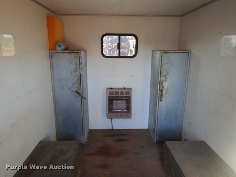 image for item DN0381 2007 Carrier  enclosed cargo trailer