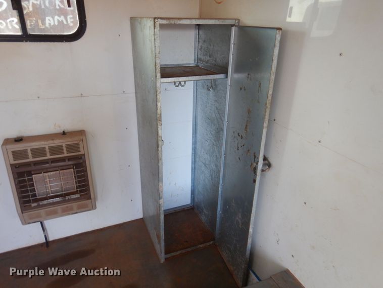 image for item DN0381 2007 Carrier  enclosed cargo trailer