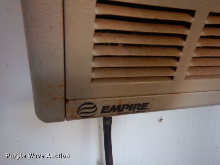 image for item DN0381 2007 Carrier  enclosed cargo trailer