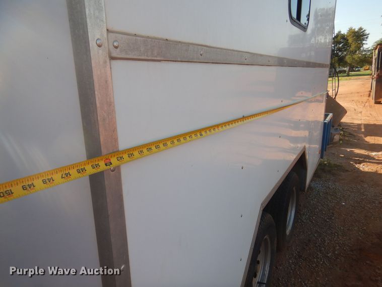image for item DN0381 2007 Carrier  enclosed cargo trailer