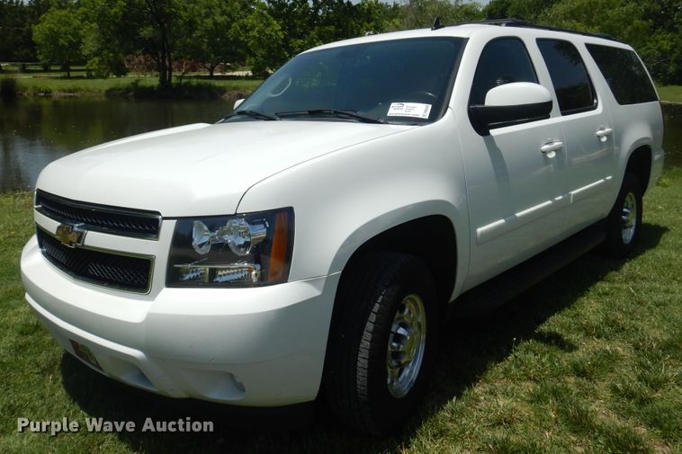 image for item DN0395 2008 Chevrolet Suburban 2500  SUV