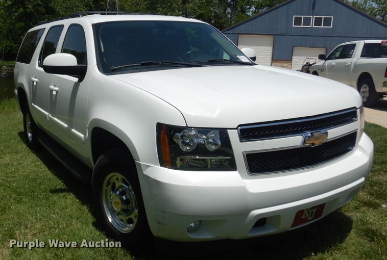 image for item DN0395 2008 Chevrolet Suburban 2500  SUV