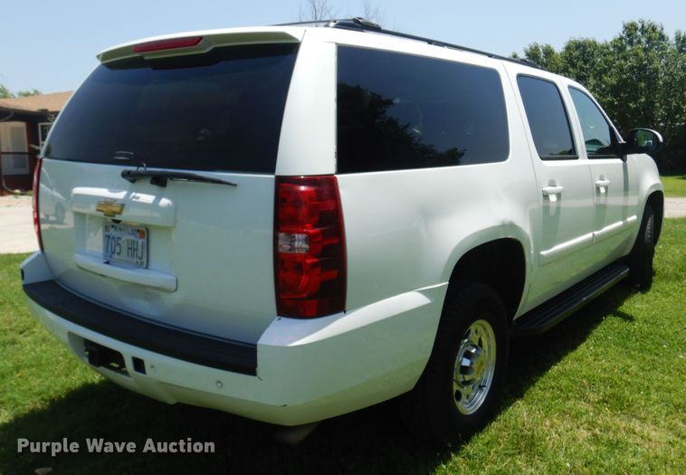 image for item DN0395 2008 Chevrolet Suburban 2500  SUV