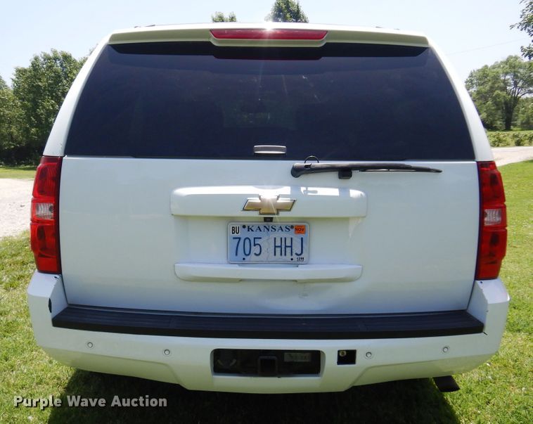 image for item DN0395 2008 Chevrolet Suburban 2500  SUV