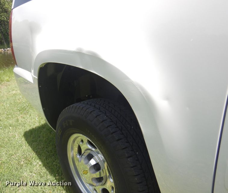 image for item DN0395 2008 Chevrolet Suburban 2500  SUV