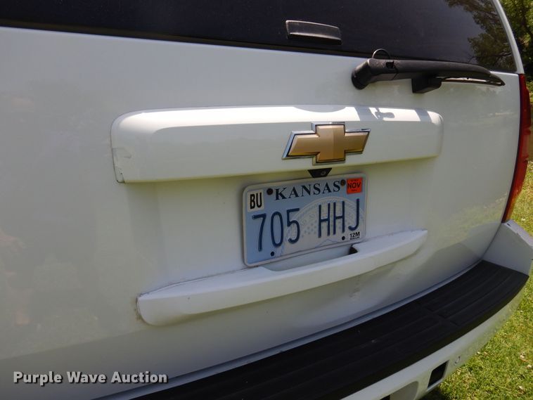 image for item DN0395 2008 Chevrolet Suburban 2500  SUV