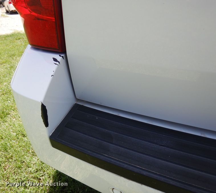 image for item DN0395 2008 Chevrolet Suburban 2500  SUV