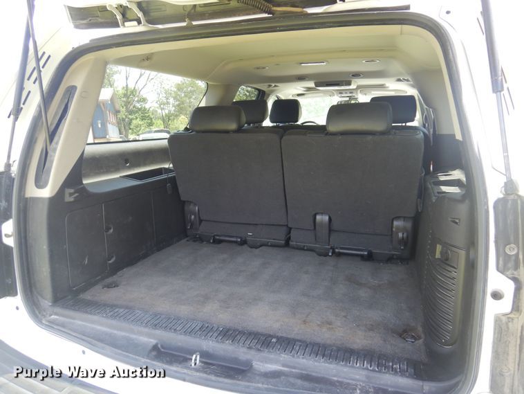 image for item DN0395 2008 Chevrolet Suburban 2500  SUV