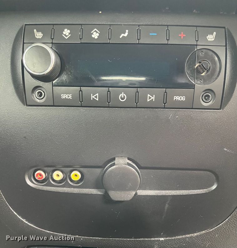 image for item DN0395 2008 Chevrolet Suburban 2500  SUV