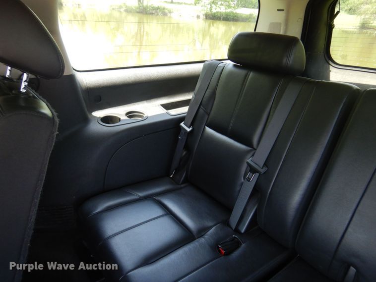 image for item DN0395 2008 Chevrolet Suburban 2500  SUV