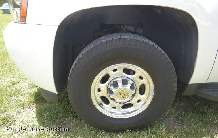 image for item DN0395 2008 Chevrolet Suburban 2500  SUV