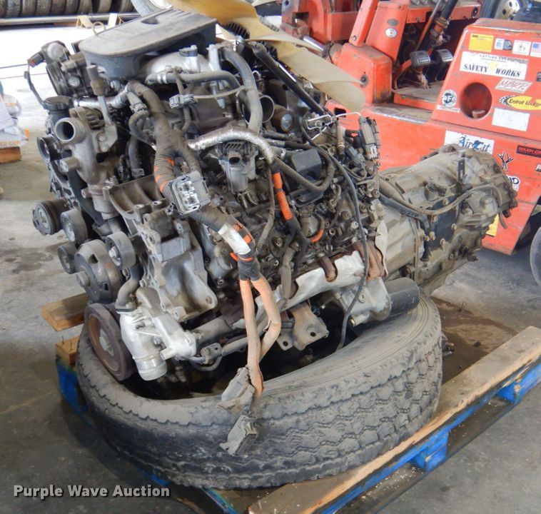 image for item DP4264 Isuzu Duramax  engine