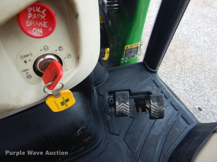 image for item DP4277 2010 John Deere 4720  MFWD tractor