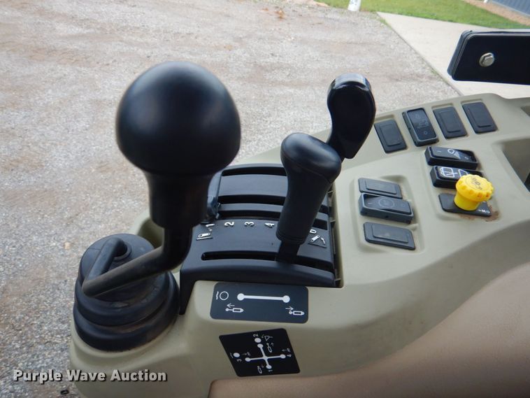 image for item DP4277 2010 John Deere 4720  MFWD tractor