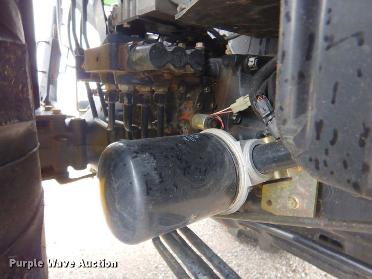 image for item DP4277 2010 John Deere 4720  MFWD tractor