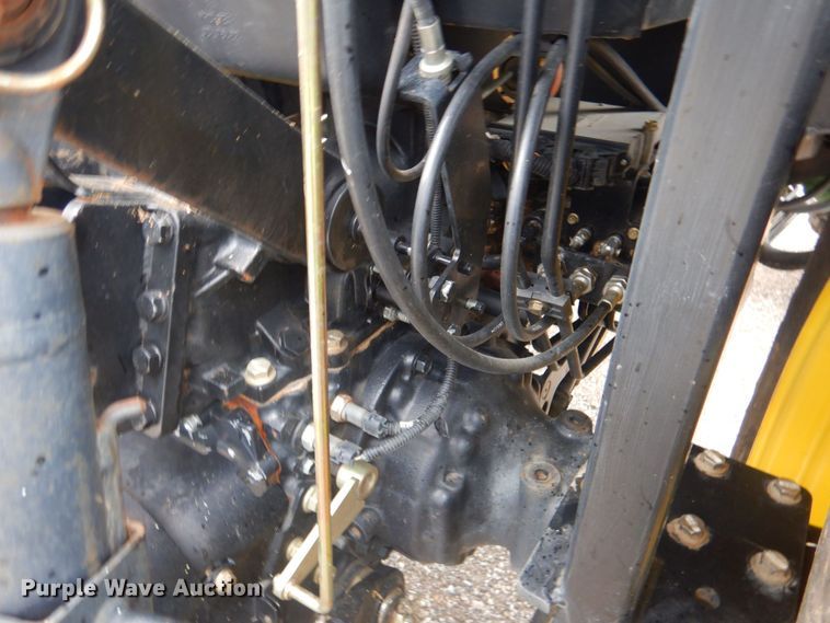 image for item DP4277 2010 John Deere 4720  MFWD tractor