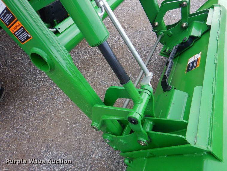 image for item DP4277 2010 John Deere 4720  MFWD tractor