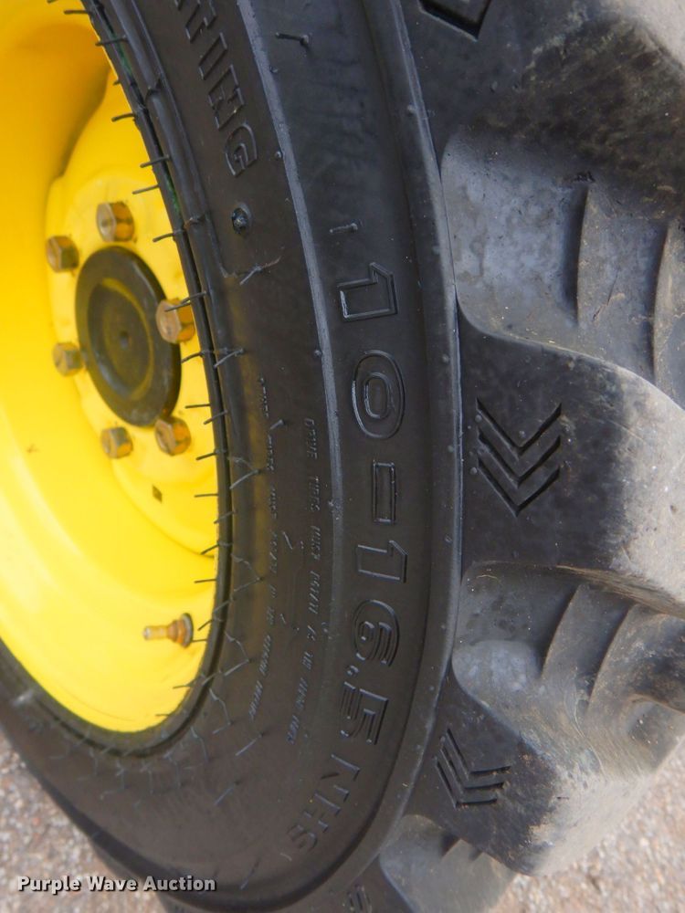 image for item DP4277 2010 John Deere 4720  MFWD tractor