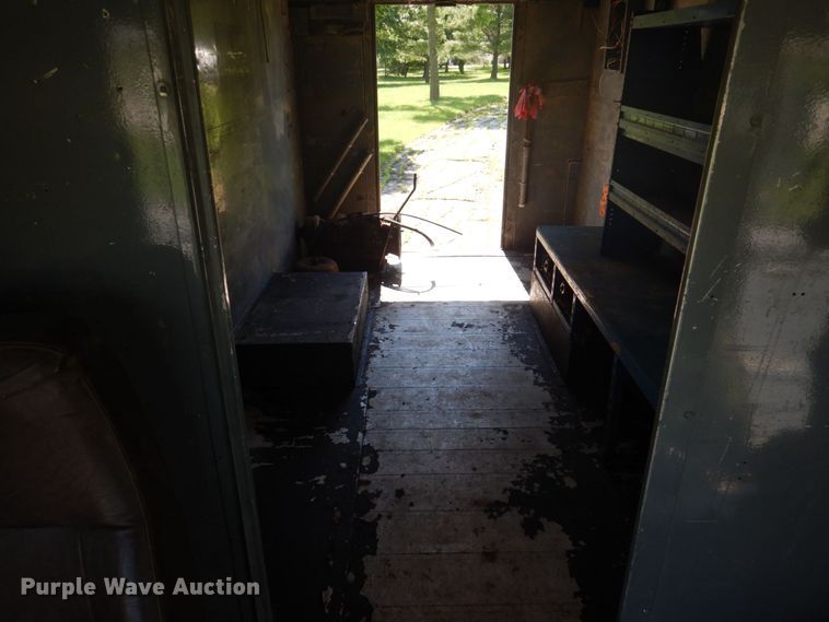 image for item DP5575 1999 Freightliner MT55  delivery van