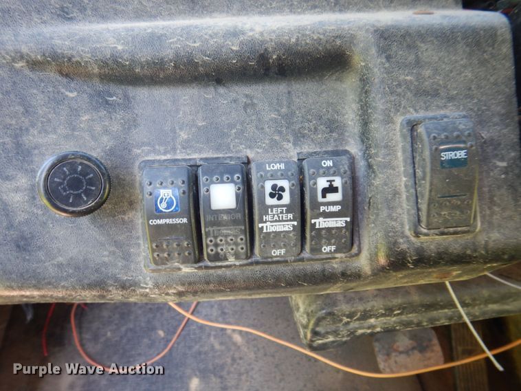 image for item DP5575 1999 Freightliner MT55  delivery van