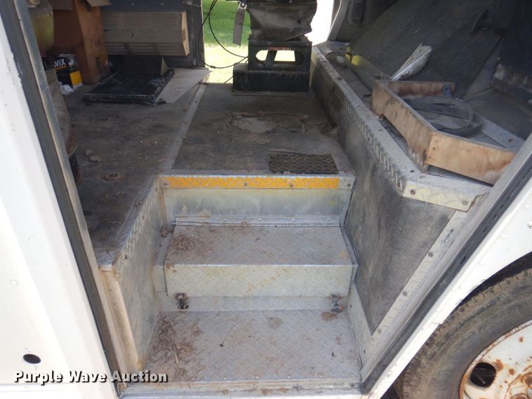 image for item DP5575 1999 Freightliner MT55  delivery van