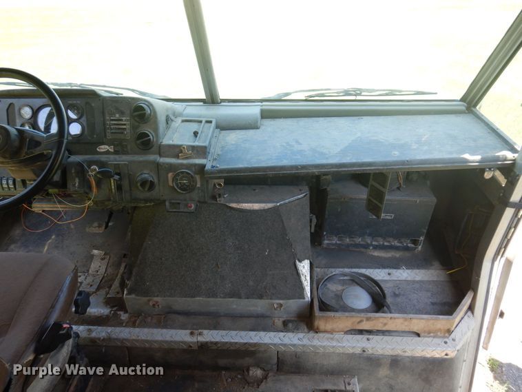 image for item DP5575 1999 Freightliner MT55  delivery van