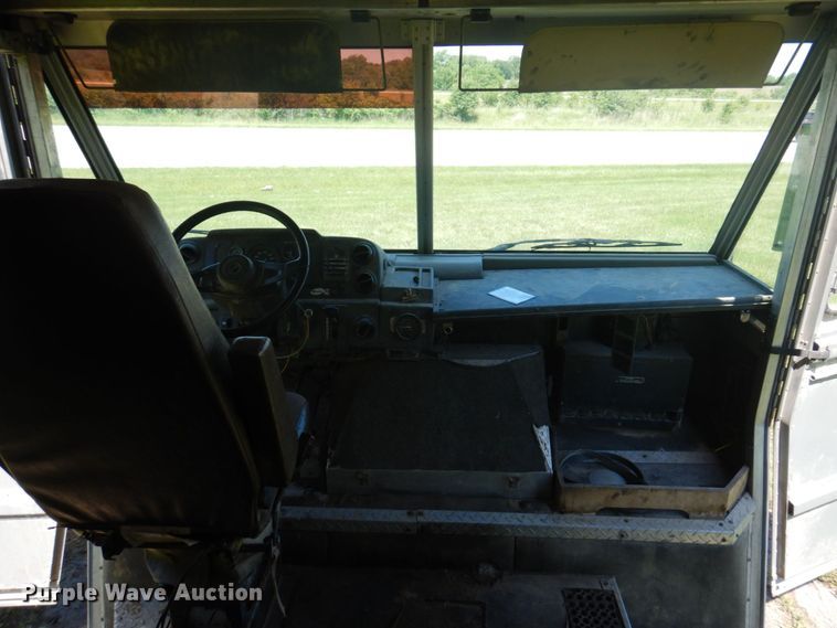 image for item DP5575 1999 Freightliner MT55  delivery van